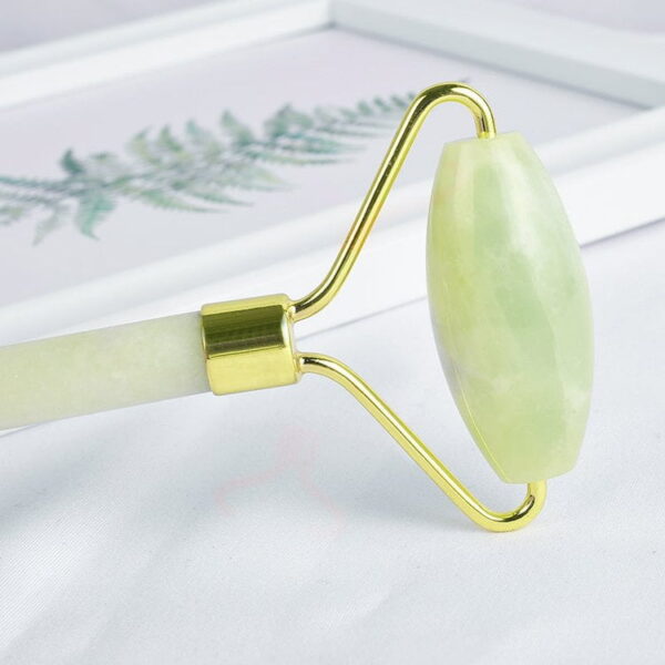 Double Head Xiuyan Jade Face Massage Roller - Image 4