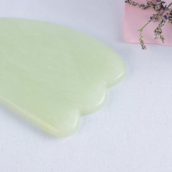 xiuyan jade gua sha